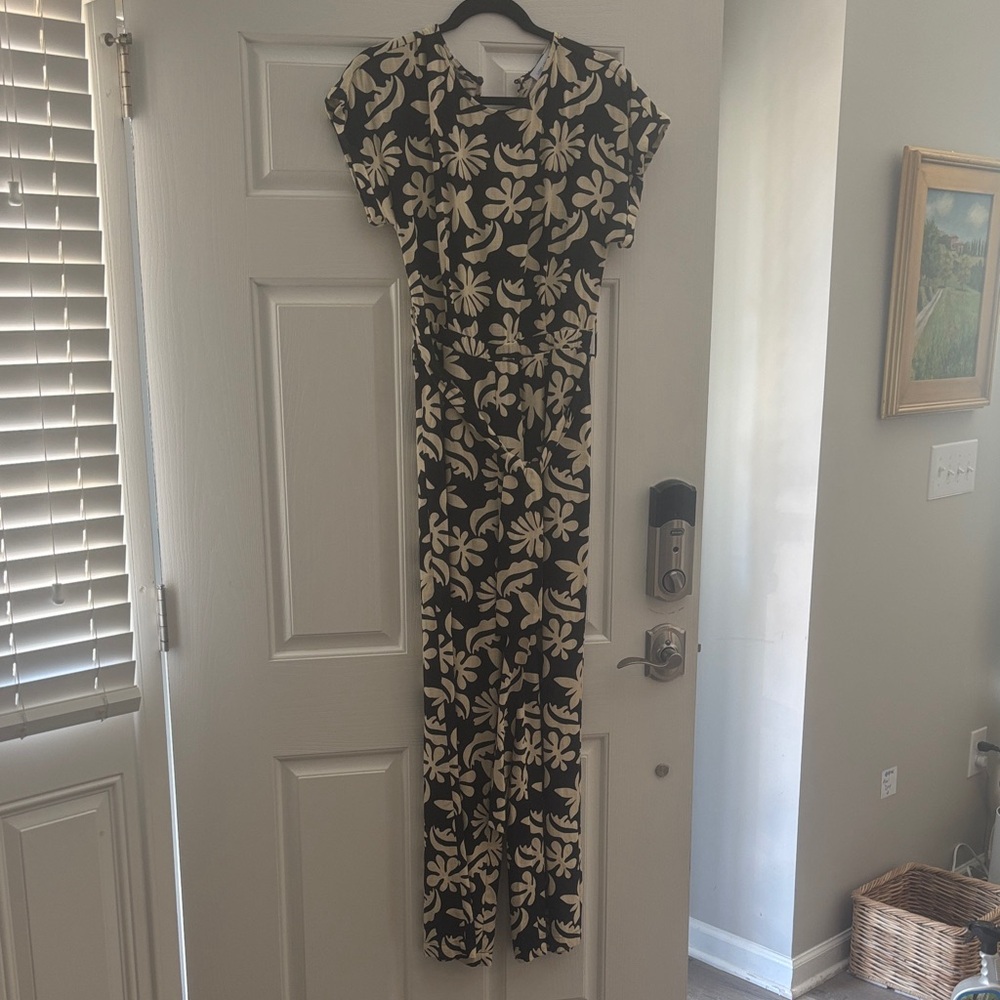 Lost + Wander Black and Cream Floral pantsuit